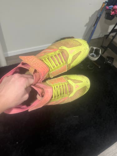 Pink Unisex Size M 10.0 (W 11.0) Adult Adidas Metal Cleats (Used)