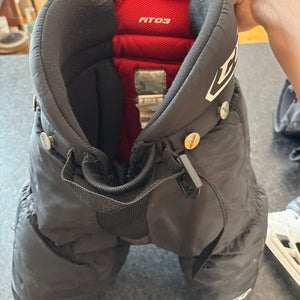 Youth Large CCM U+ Fit03 Hockey Pants (Used)