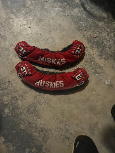 St. Cloud hockey D1 skate guards