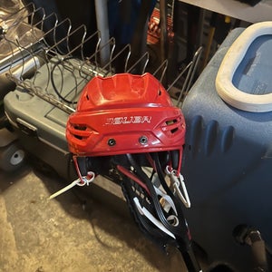 Medium Bauer Re-Akt 95 Helmet Pro Stock (Used)