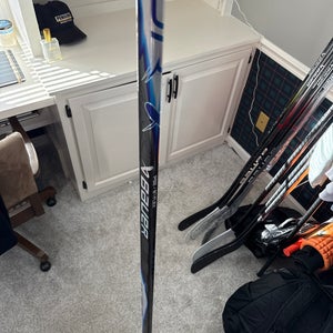 Senior Bauer Vapor FlyLite Right Handed Hockey Stick P92 87 Flex (Used)