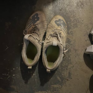 White Men's Size M 10.0 (W 11.0) Adult New Balance Burn X2 Low Low Top (Used)