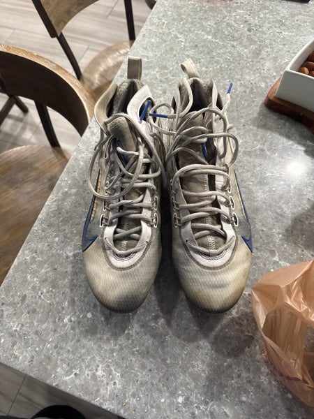 Men's Size M 11.0 (W 12.0) Adult Nike Huarache 9 Elite Mid (Used)