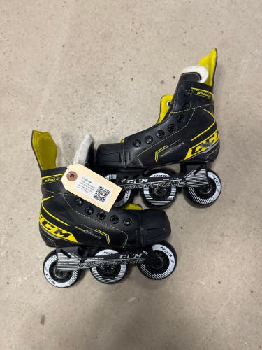 Youth CCM Super Tacks 9350 Inline Skates Regular Width Size 12 (Used)