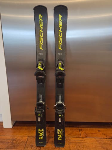 Kid's All Mountain 100 cm Fischer RC ONE Skis With Bindings (Used)