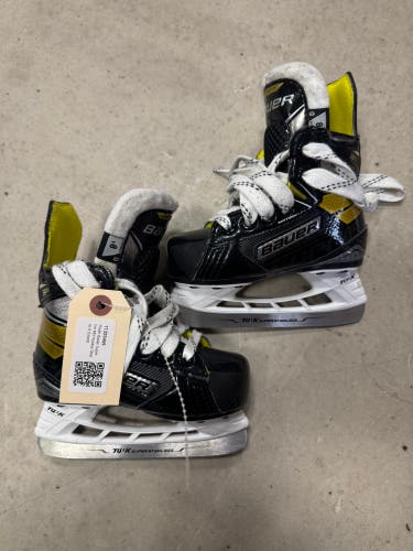 Youth Bauer Supreme M3 Hockey Skates 8 (Used)
