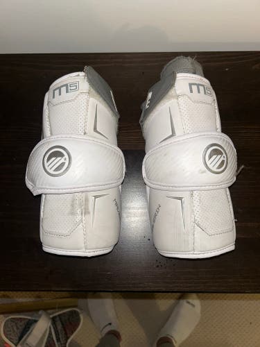 Medium Adult Maverik M5 Arm Pads (Used)