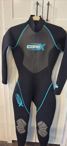 Fullsuit Women's Medium Body Glove Wetsuits / Drysuits (Used)