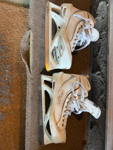2010 Bauer Supreme One100 Hockey Goalie Skates Regular Width 10.5 (Used)