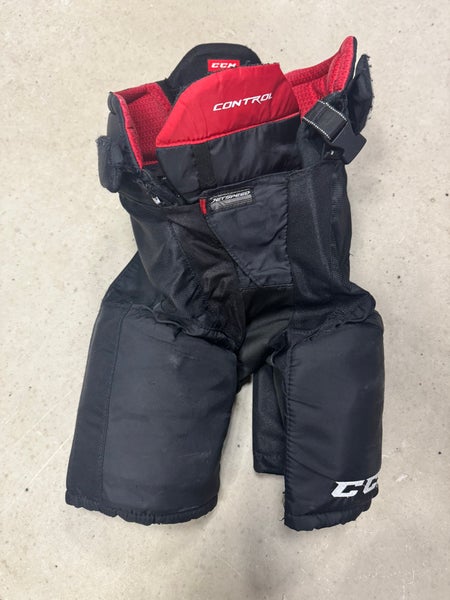 Black Junior Large CCM JetSpeed Control Hockey Pants (Used)