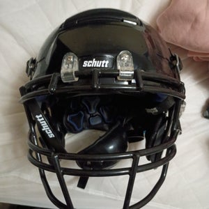 Adult Extra Large Schutt F7 Helmet (New)