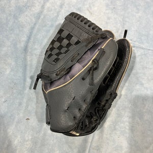 Black Adidas Easy Close RH Baseball Glove 10.5" (Used)