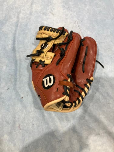 Brown Wilson A550 RH Baseball Glove 11" (Used)