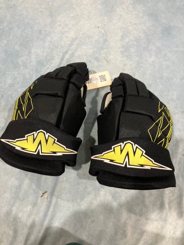 Black Senior Mission DS4 Gloves 13" (Used)