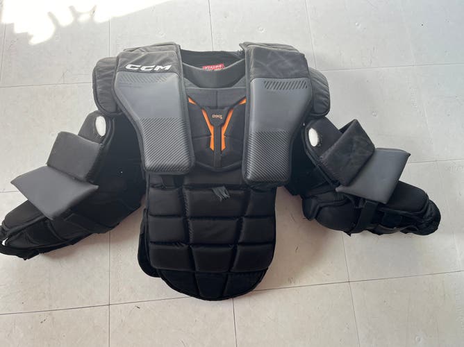 Large CCM Pro Spec Goalie Chest Protector (Used)