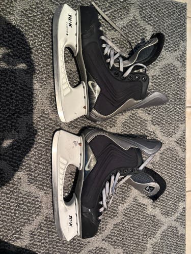 2001 Nike Quest 3 Hockey Skates Regular Width 11 (Used)