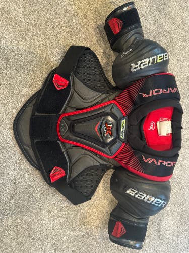 Men's Large Junior Bauer Vapor 1X Lite Shoulder Pads (Used)