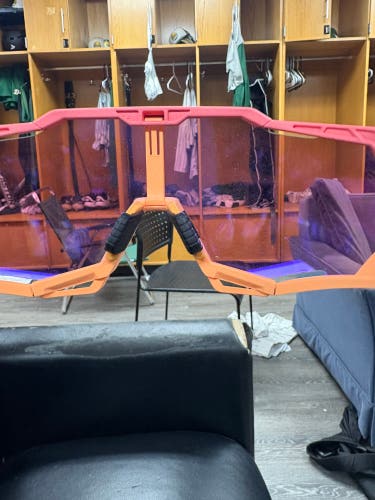 Unisex One Size Fits All 100% Sunglasses (New)