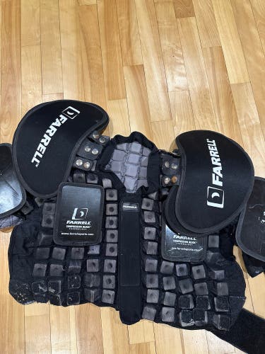 Men's Medium/Large Senior Farrell Shoulder Pads Pro Stock (Used)