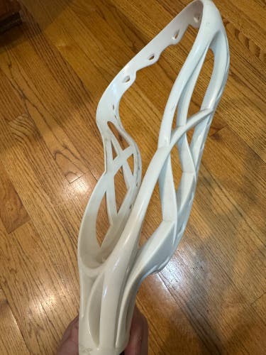 STX Bionic Head