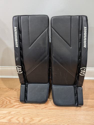 26" Warrior Ritual G6 E+ Goalie Leg Pads (Used)