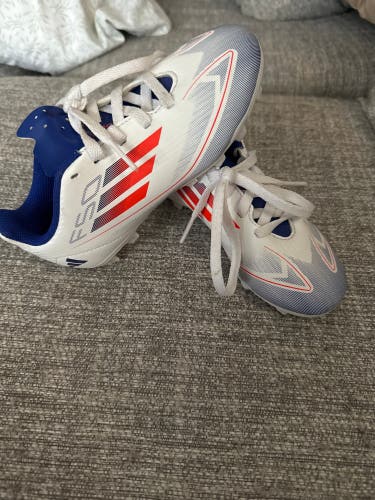 White Unisex 12K (Little Kids) Adidas F50 adizero Cleats (Used)