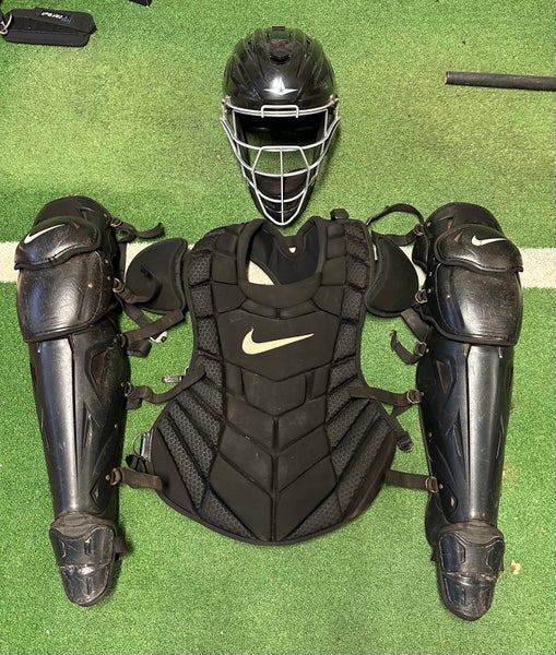 Nike Diamond Elite Catcher's Set All back (ALL BLACK ALLSTAR HELMET INCLUDED) (Used) (size 17)