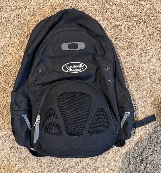 Louisville Slugger Ogio Back Pack (Lightly Used)
