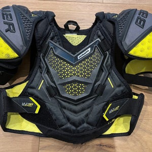 Small Junior Bauer Supreme Ultrasonic Shoulder Pads (Used)