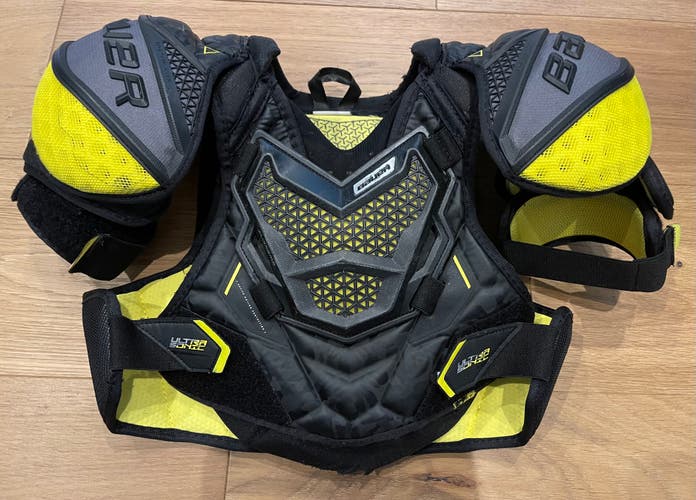 Small Junior Bauer Supreme Ultrasonic Shoulder Pads (Used)