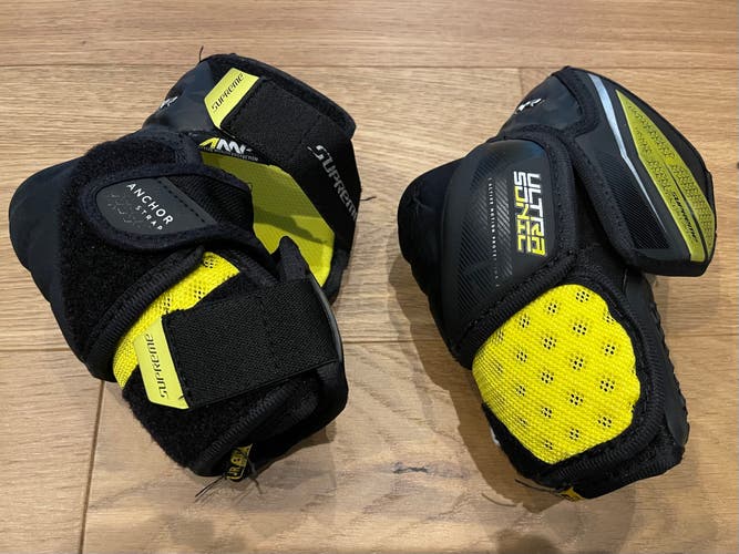 Junior Small Bauer Supreme Ultrasonic Elbow Pads