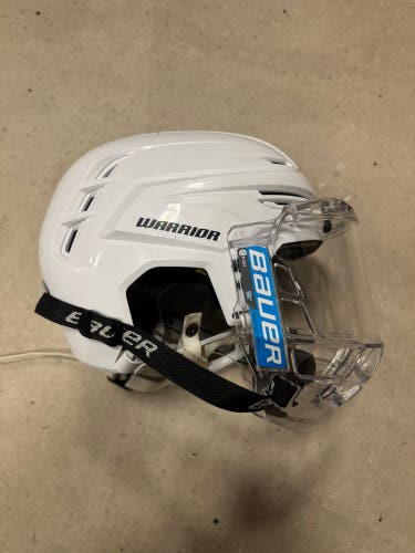 White Large Warrior Alpha One Pro Helmet (Used)