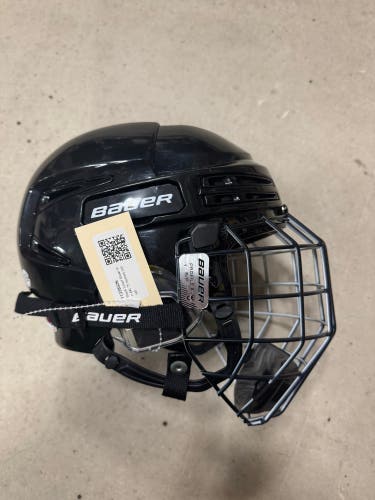 Black Small Bauer Re-Akt 75 Helmet (Used)