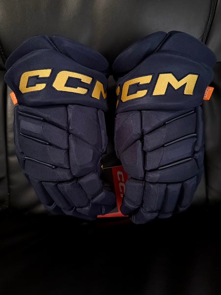 CCM HGPJS St Louis Blues Pro Stock Hockey Gloves Size 14