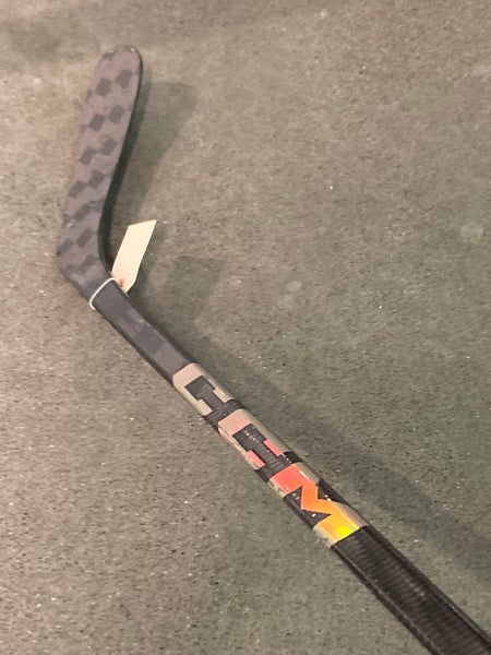 Intermediate CCM FT Ghost Hockey Stick Right Handed P29 65 Flex (Used)