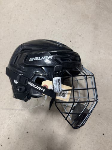 Black Small Bauer Re-Akt 150 Helmet (Used)