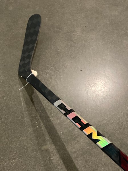 Intermediate CCM JetSpeed FT7 Pro Hockey Stick Right Handed P29 55 Flex (Used)