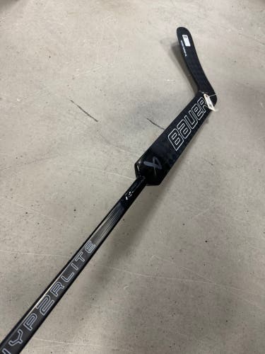 Senior Bauer Hyperlite 2 Goalie Stick Regular 26" Paddle (Used)