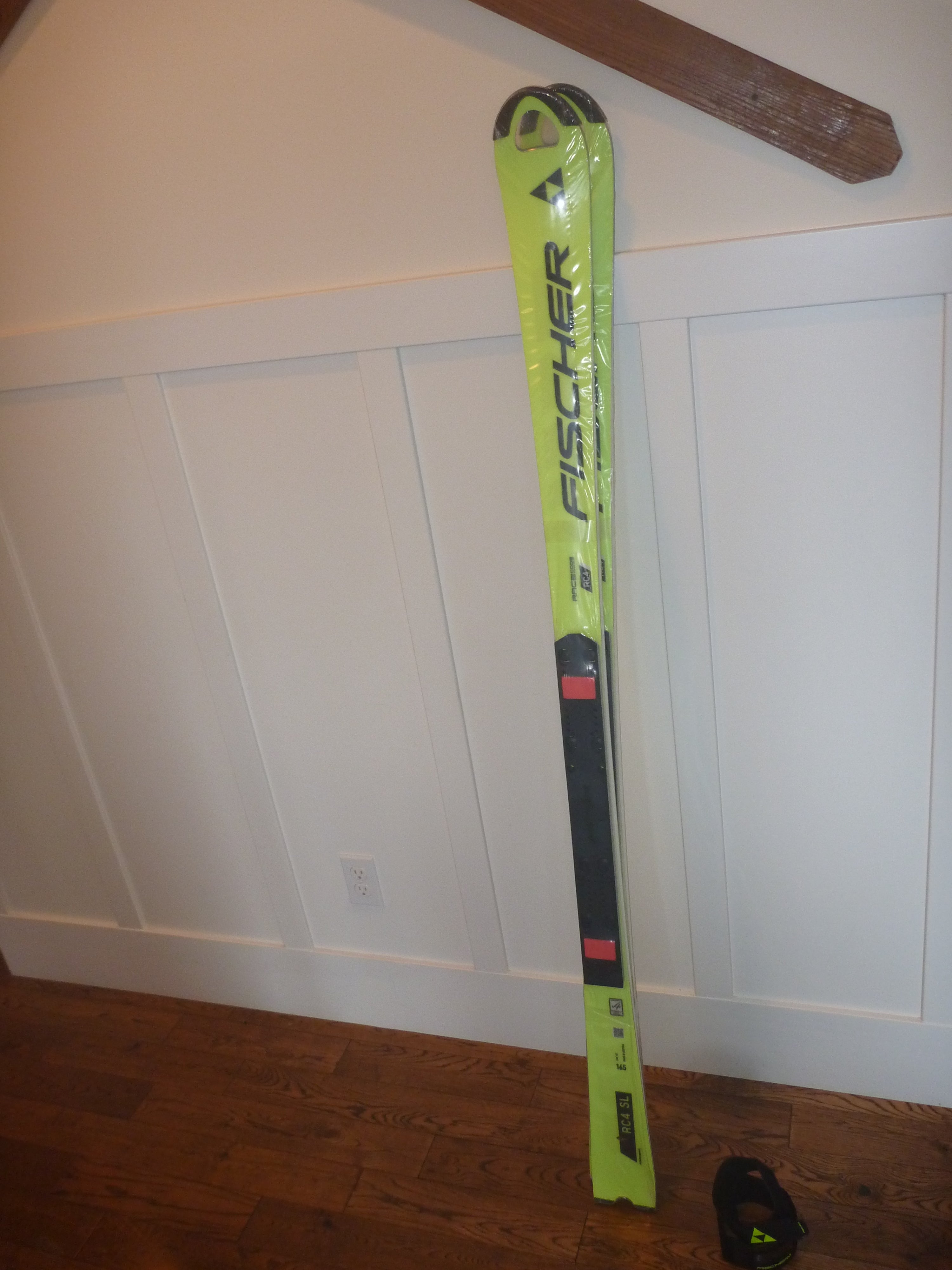 BRAND NEW Fischer slalom 158 fis ski. | SidelineSwap | Buy and