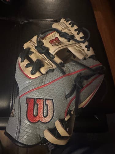 Infield RH Wilson A2000 PF88 Baseball Glove 11.25" (Used)