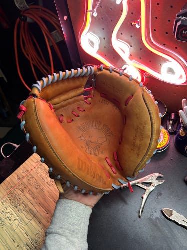 Wilson A2574 YOUTH Catcher’s Mitt (33” / Conditioned and Relaced in Red/Carolina Blue)