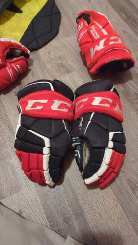 CCM AS1 Gloves 14" (Used)