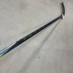 Junior Bauer Nexus Tracer Hockey Stick Right Handed P28 40 Flex (Used)