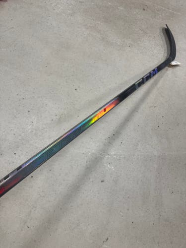 Senior CCM Jetspeed FT8 Hockey Stick Right Handed P88 85 Flex (Used)