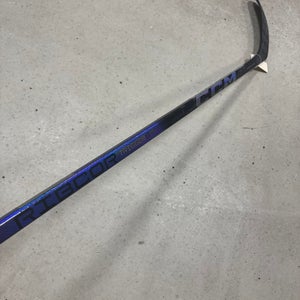 Junior CCM Ribcor Trigger 8 Pro Hockey Stick Right Handed M28 40 Flex (Used)