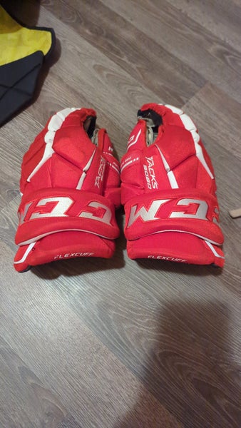 CCM Tacks 9080 Gloves 14" (Used)