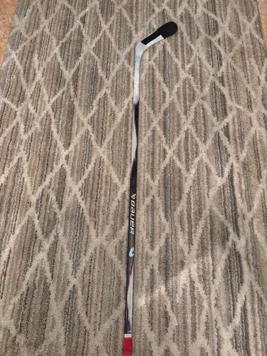 Senior Bauer Vapor FlyLite Right Handed Hockey Stick P92 87 Flex Pro Stock (Used)