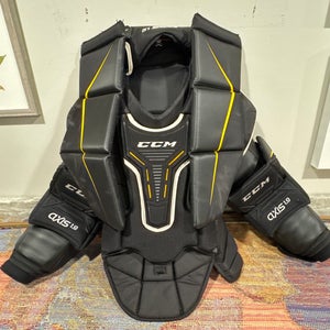Medium 2021 CCM Axis A1.9 Goalie Chest Protector (Used)