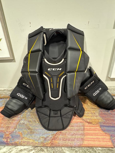 Medium 2021 CCM Axis A1.9 Goalie Chest Protector (Used)