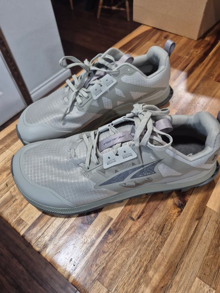 Men's Size M 11.5 (W 12.5) Adult Altra Lone Peak 8 Shoes